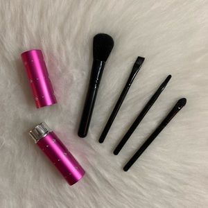 Travel size make up brush kit
